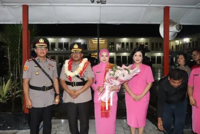 AKBP Eko Yulianto Resmi Serahkan Jabatan Kapolres Tanah Karo kepada AKBP Pebriandi Haloho