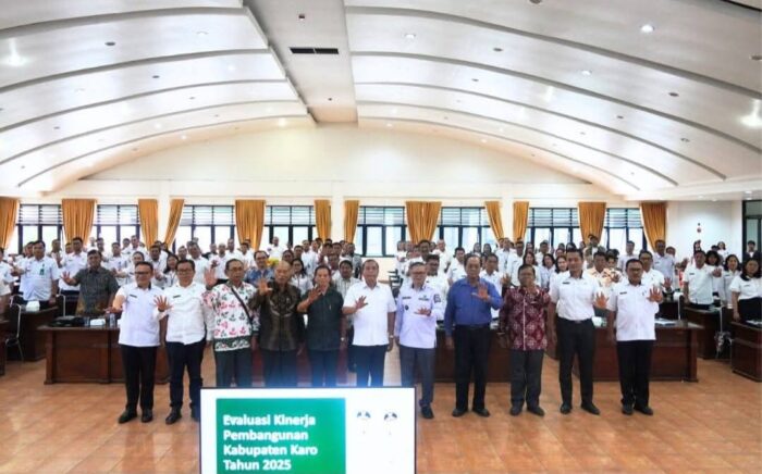 Pemkab Karo Laksanakan Rapat Evaluasi Kinerja Pembangunan Kabupaten Karo Tahun 2025