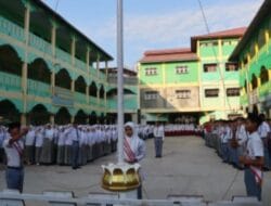 Kabag Ops Polres Langkat Jadi Pembina Upacara di Yaspen Al-Maksum Stabat, Tekankan Disiplin dan Bahaya Narkoba