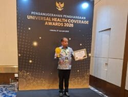 Wujudkan Jaminan Kesehatan, Bupati Karo Terima Penghargaan UHC Award 2026 di Jakarta