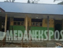 Rehabilitasi Ruang Belajar SDN Negeri dan SMP negeri 3 Langkat Tak kunjung selesai,aktivitas belajar siswa terganggu.