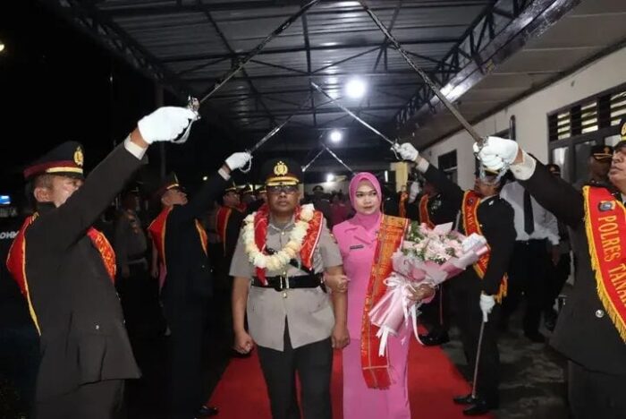 AKBP Eko Yulianto Resmi Serahkan Jabatan Kapolres Tanah Karo kepada AKBP Pebriandi Haloho