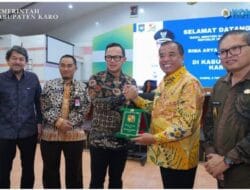 WAKIL MENTERI DALAM NEGERI KUNJUNGI BUPATI KARO,  DISKUSI TERKAIT PERAN KEMENDAGRI UNTUK PENYEDIAAN LAYANAN INFRASTRUKTUR DAERAH DALAM RANGKA MENDORONG PERTUMBUHAN EKONOMI DAERAH