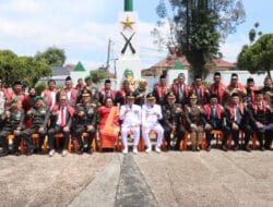 PERINGATI HARI JADI KARO KE-80, BUPATI KARO DAN FORKOPIMDA TABUR BUNGA DI MAKAM PAHLAWAN KABANJAHE