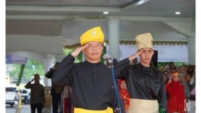 Hari Pendidikan Nasional dikabupaten Langkat Bernuasa Pakaian Adat dari Berbagai Suku