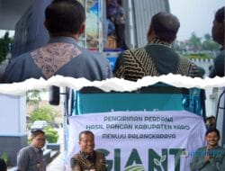 Implementasikan Kerja Sama Antar Daerah : Bupati Karo Lepas Pengiriman 9 Komoditas Unggulan ke Palangkaraya