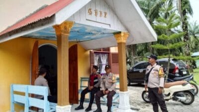 Polsek Pangkalan Susu Polres Langkat Hadirkan Rasa Aman Lewat Program Minggu Kasi dan Pengamanan Ibadah Gereja