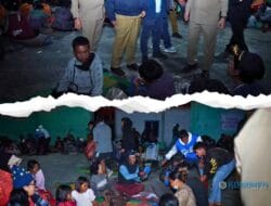 Bupati dan Wakil Bupati Karo Bersama Forkopimda Makan Malam Bersama Pengungsi Erupsi Gunung Sinabung